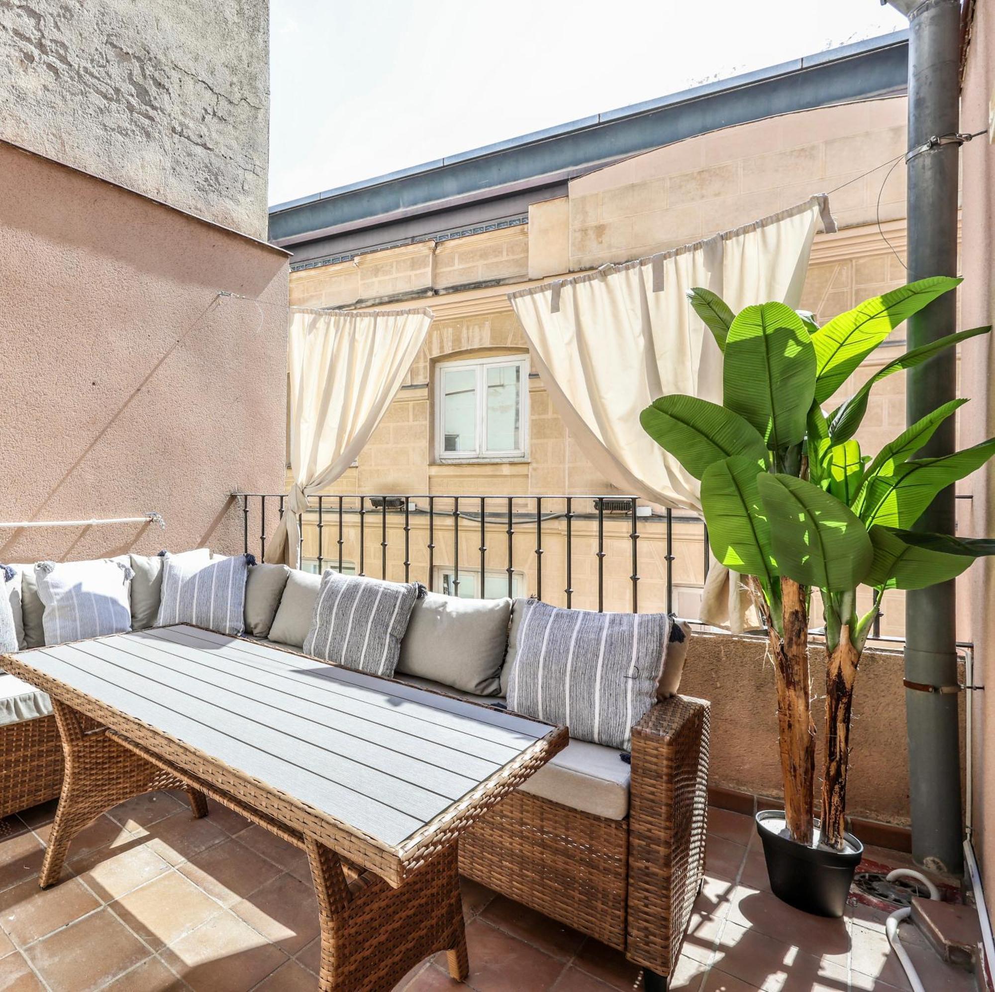 Top Gran Via Houses Madrid Exterior photo
